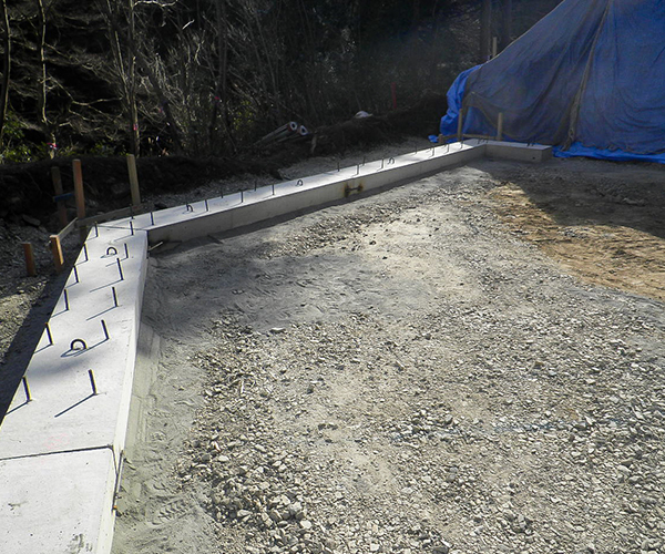 補強土壁工(テールアルメ):2.基礎工1