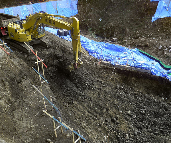 補強土壁工(テールアルメ):1.掘削工1