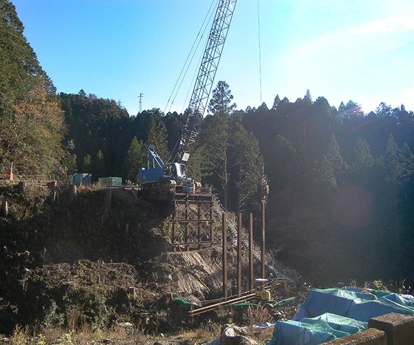 仮橋工:2.H鋼支持杭 建込1