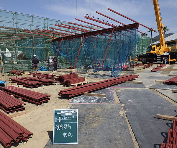 海陽ヨットハーバー整備工事 鉄骨建方状況2